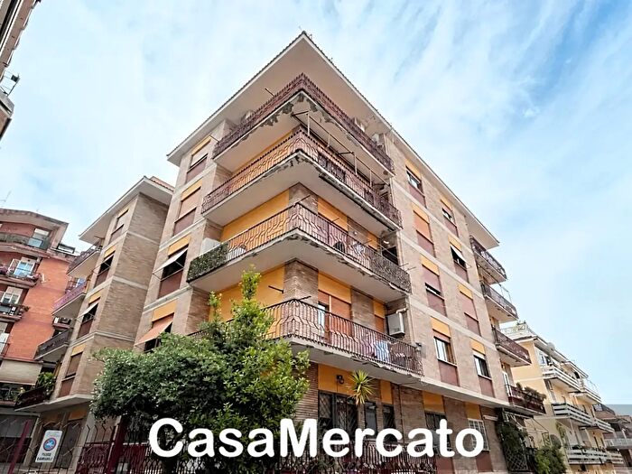 Appartamento quadrilocale in vendita in Via Orazio, Albano Laziale