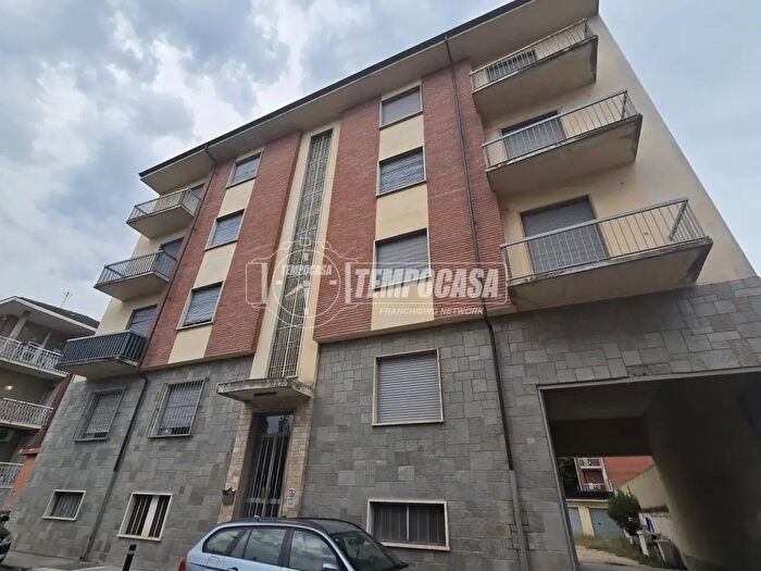 Appartamento trilocale in vendita in Via G Viglione, Carmagnola