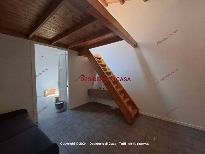 Appartamento quadrilocale in affitto in Via Busalacchi, Centro, Santa Flavia