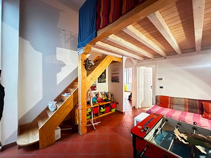 Appartamento con 5 locali in affitto in Via Mascarella, Irnerio, Bologna