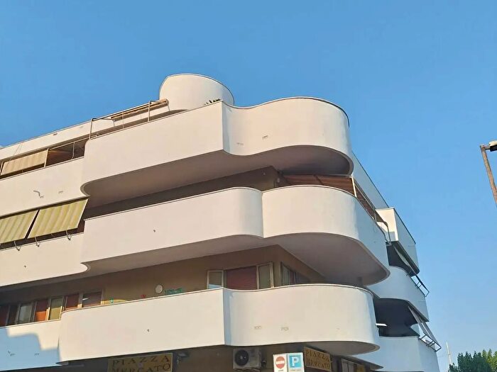 Appartamento quadrilocale in vendita in Via dei Tulipani, Santa Marinella