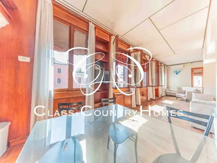 Appartamento trilocale in vendita in Calle Mussato O Tasca, Venezia