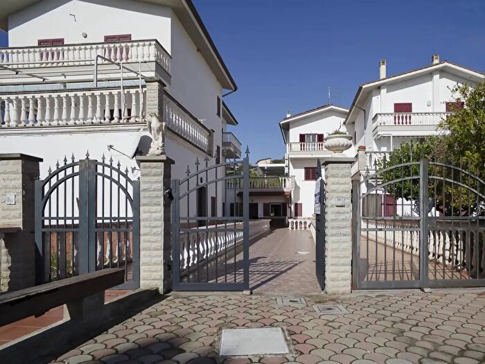 Appartamento trilocale in vendita in Amendolara