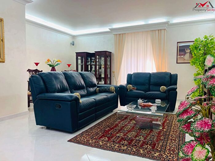 Appartamento quadrilocale in vendita in Via Novelli, Porto Empedocle