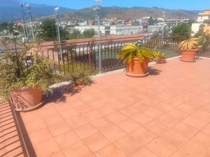 Appartamento trilocale in vendita in Giardini Naxos