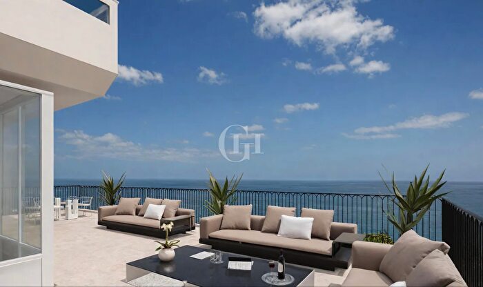 Appartamento con 9 locali in vendita in Desenzano Del Garda