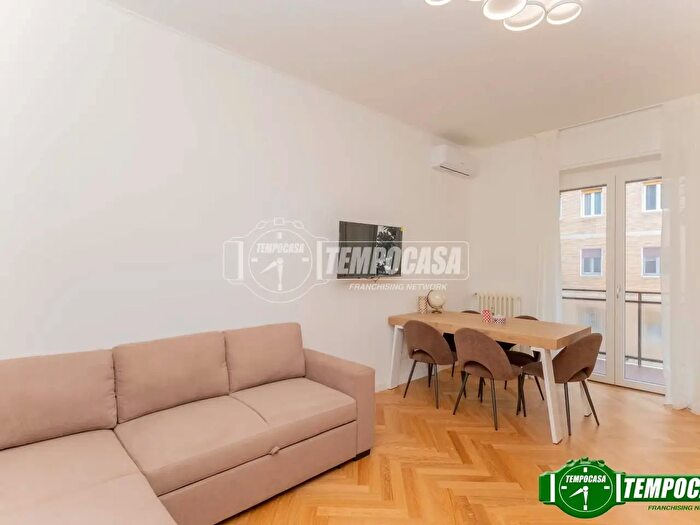 Appartamento trilocale in vendita in Via Mario Morgantini B, Milano