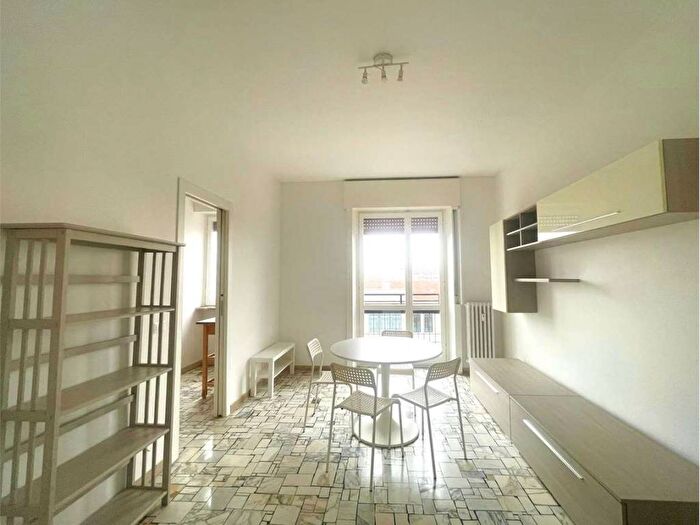 Appartamento bilocale in affitto in via Andrea Costa, Pasteur, Milano