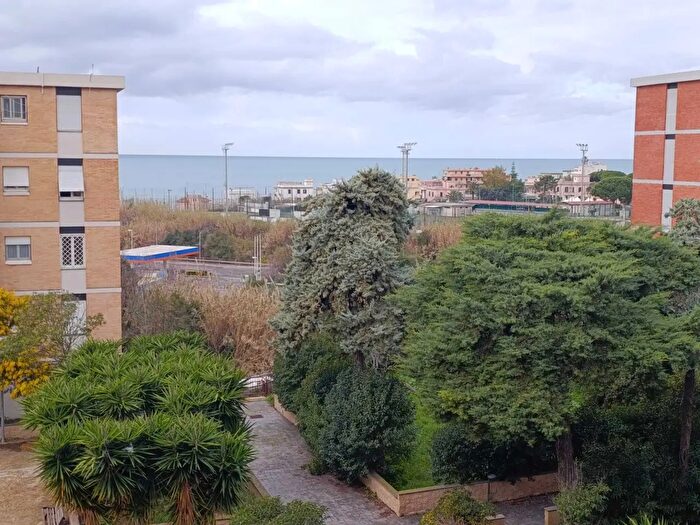 Appartamento trilocale in vendita in Piazzale Giuseppe di Vittorio, Civitavecchia