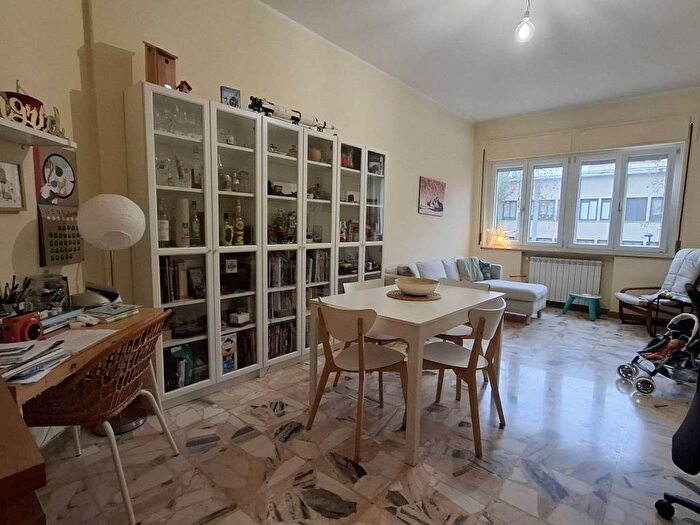 Appartamento trilocale in affitto in Via Venezia Lungofiume Paolucci, Pescara