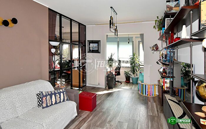 Appartamento trilocale in vendita in Via Duccio di Buoninsegna, Assago