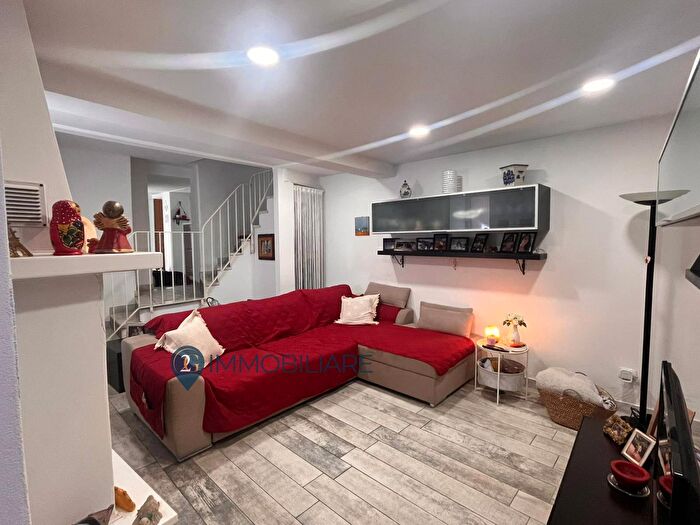 Casa quadrilocale in vendita in Via Roma, Portovenere