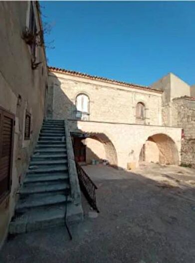 Casa quadrilocale in vendita in Contrada Conservatore, Ragusa