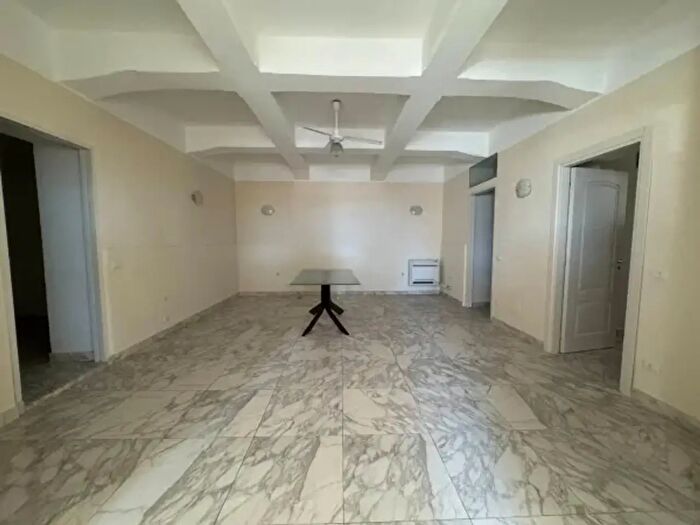 Appartamento trilocale in vendita in Viale Italia, Messina