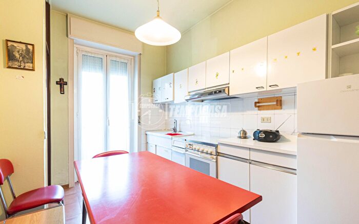 Case in Vendita e in Affitto - 3