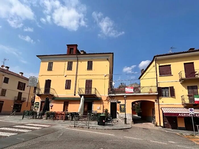 Appartamento trilocale in vendita in Piazza Martiri, Cumiana