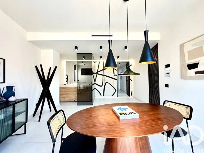 Casa con 6 locali in vendita in Corso Savoia, Rosolini