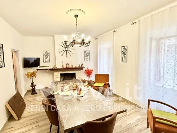 Casa con 5 locali in vendita in Via Tonnicoda, Pescorocchiano