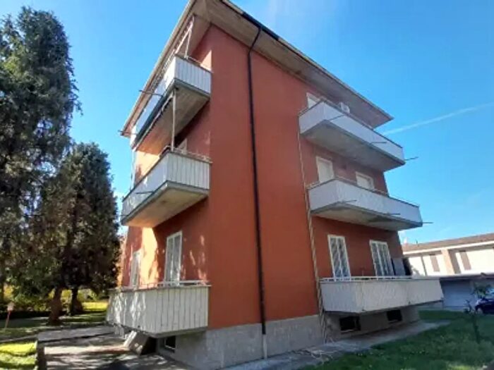 Appartamento trilocale in vendita in Via Amerigo Vespucci, Rivanazzano