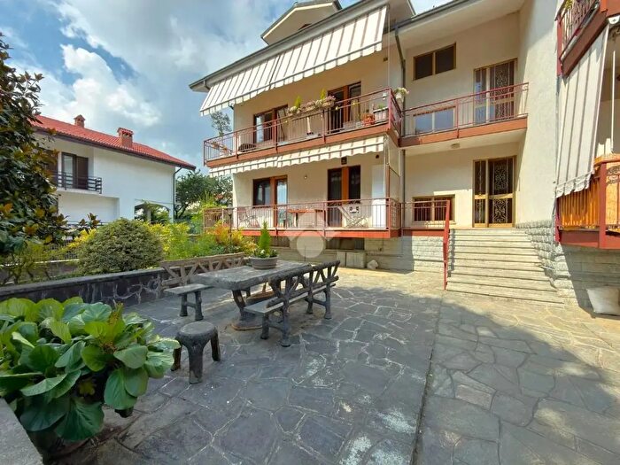 Appartamento trilocale in vendita in Via Fratelli Cervi, Giaveno