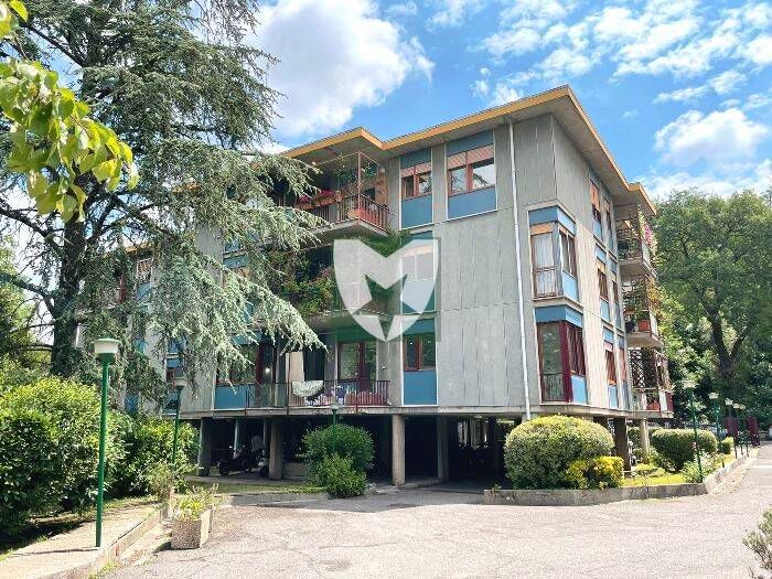 Appartamento con 5 locali in affitto in Via Anna Magnani, Parioli, Roma