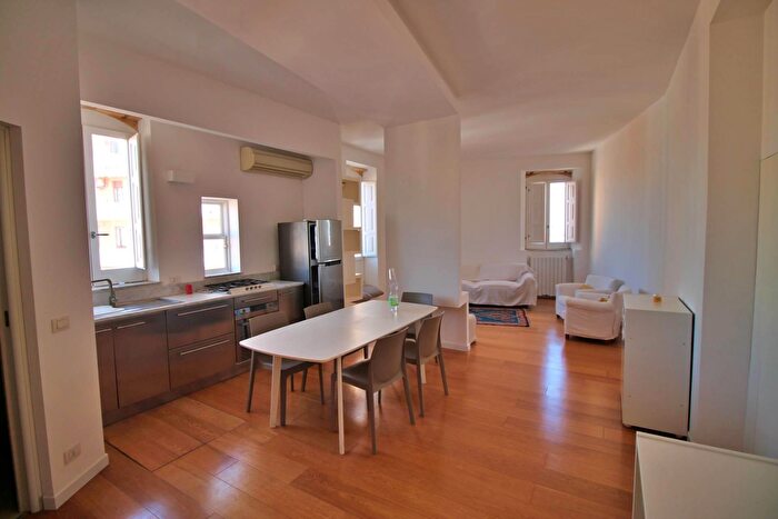 Appartamento trilocale in affitto in Via degli Orti di San Giorgio, Siracusa