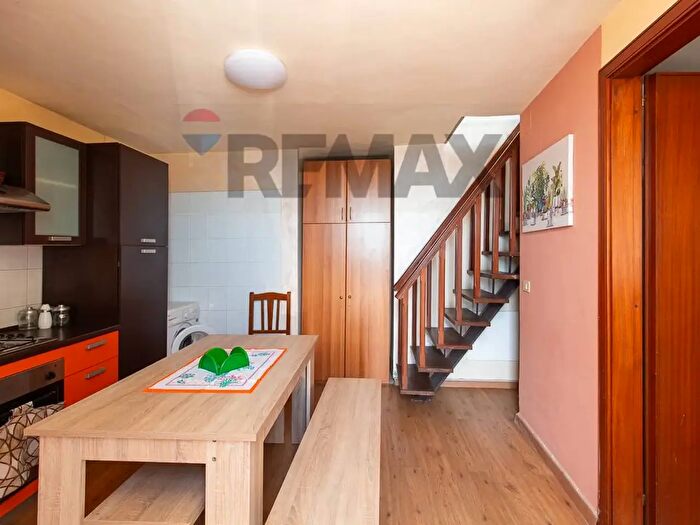 Casa bilocale in vendita in Via IV Novembre, Giardini Naxos