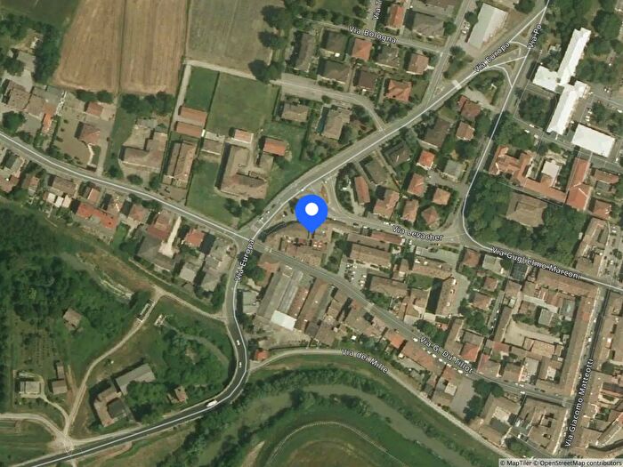 Casa con 6 locali in vendita in Via Levacher, Colorno