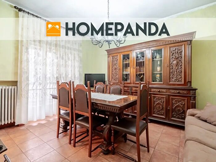 Appartamento trilocale in vendita in Via Luigi Pietracqua, Torino