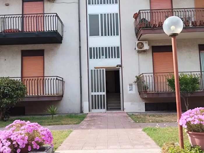 Appartamento quadrilocale in vendita in Via Stazione, Mascali