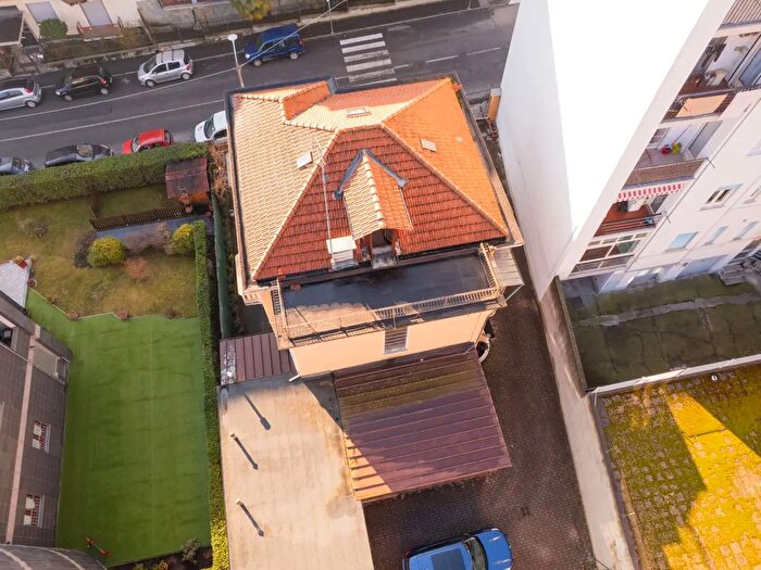 Case in Vendita e in Affitto - 2