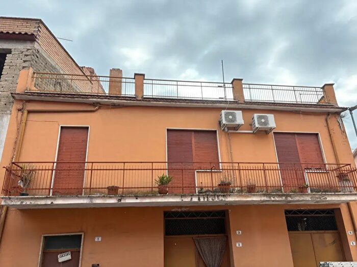 Casa quadrilocale in vendita in Via San Rocco, Montelibretti