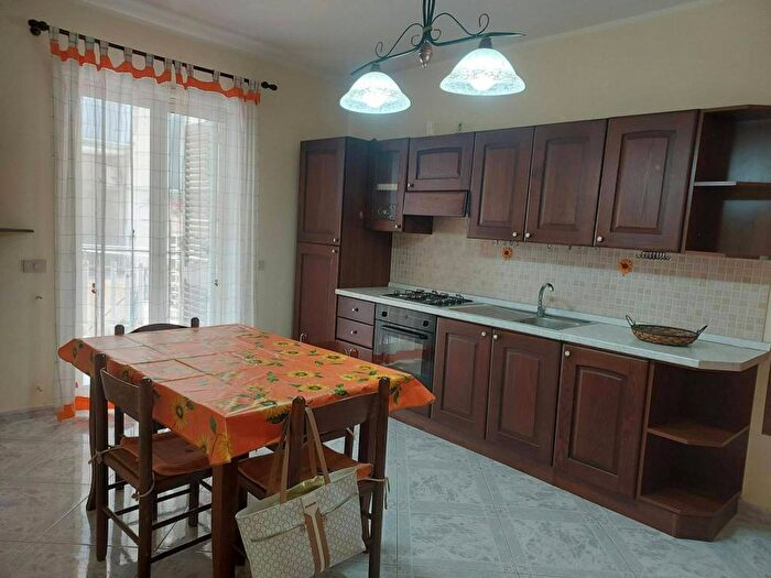 Appartamento monolocale in affitto in Via Badal , Fiumefreddo di Sicilia