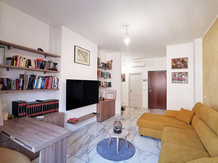 Appartamento trilocale in affitto in Via Filadelfia, Santa Rita, Torino