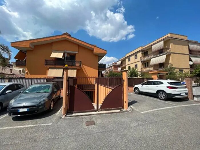 Appartamento bilocale in vendita in Via Campofranco, Roma