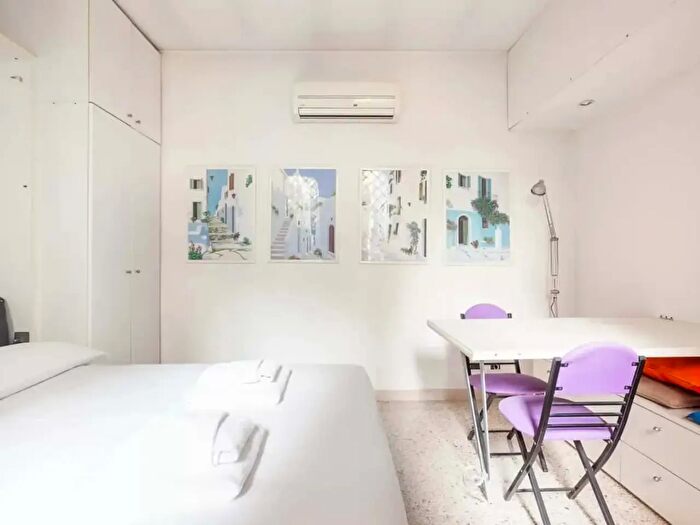 Appartamento monolocale in affitto in Viale Cirene, Milano