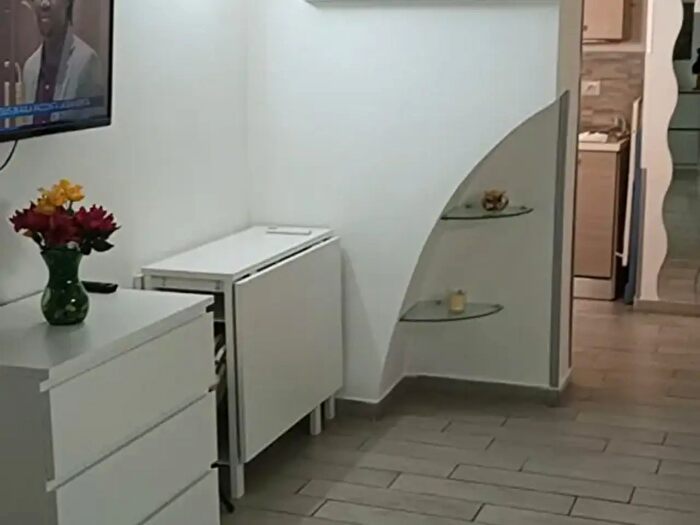Appartamento monolocale in affitto in Via Spreanzella, Napoli