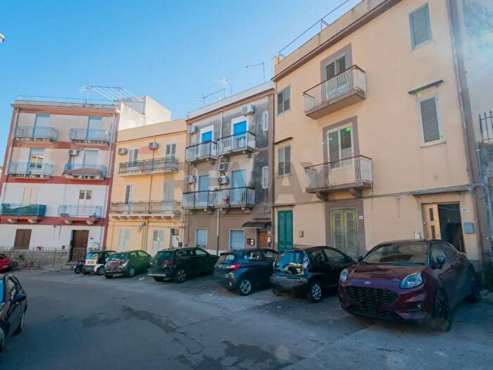 Appartamento quadrilocale in vendita in Via Francesco Baracca, Palermo