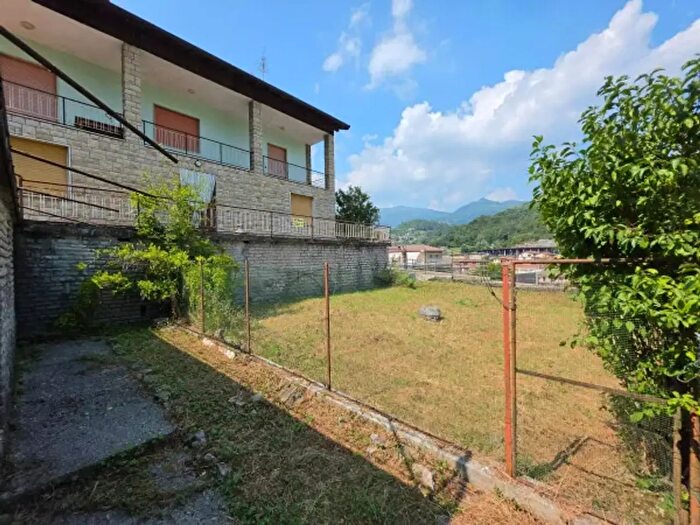 Casa con 6 locali in vendita in Via Cepino, Sant'Omobono Terme