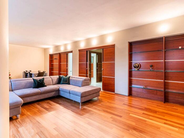 Appartamento con 5 locali in affitto in Via Giuseppe Verdi, Corso Dante, Asti