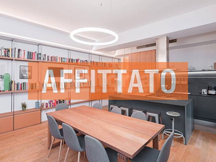 Appartamento trilocale in affitto in Piazza Mentana, Carrobbio, Milano