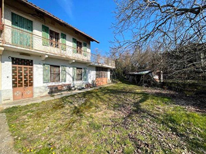 Casa con 5 locali in vendita in Frazione Scaglia, Cisterna DAsti