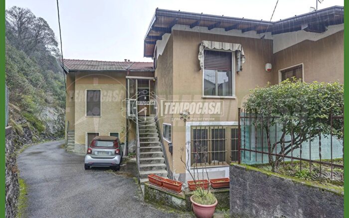 Appartamento quadrilocale in vendita in Caravate