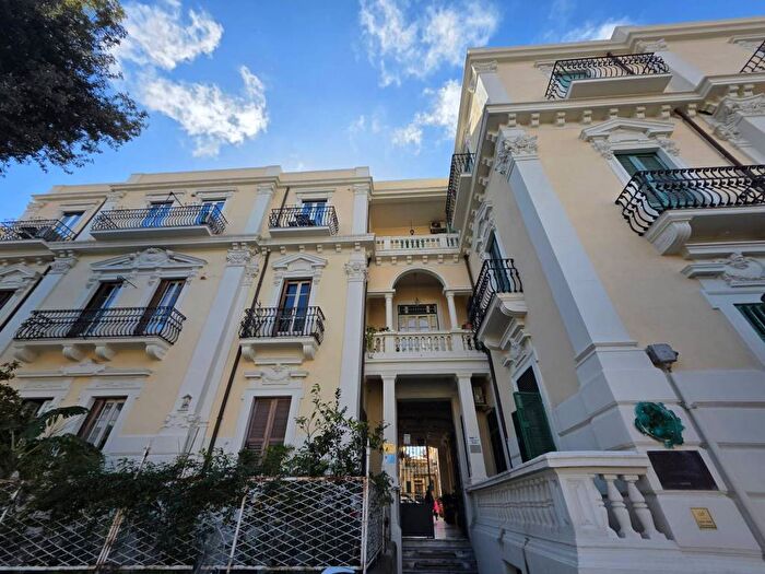 Appartamento bilocale in affitto in Piazza Duomo, Centro Storico, Messina