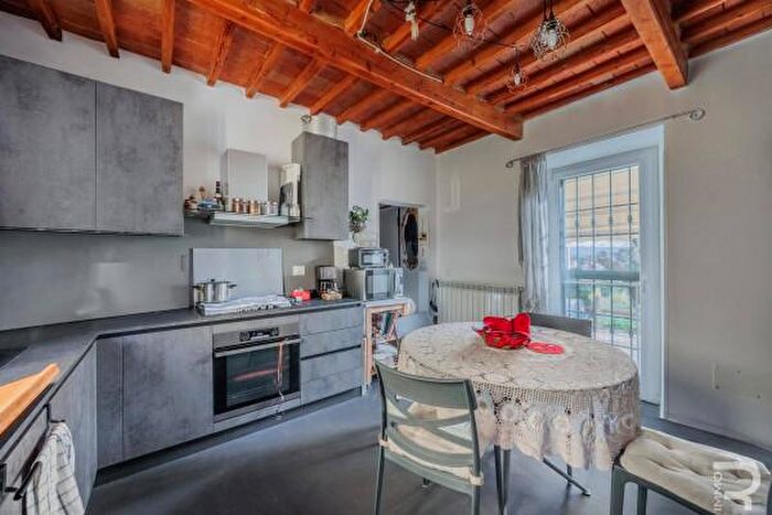 Casa con 6 locali in vendita in Strada Provinciale Parrana San Martino, Collesalvetti