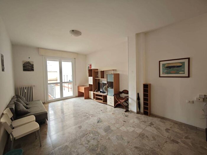 Appartamento quadrilocale in affitto in Via San Felice, San Felice, Bologna