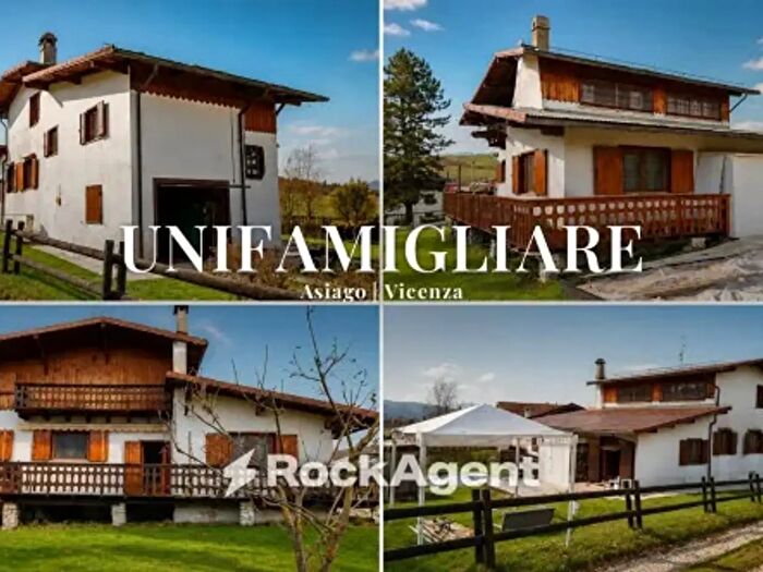 Casa con 6 locali in vendita in Via Ekar, Asiago