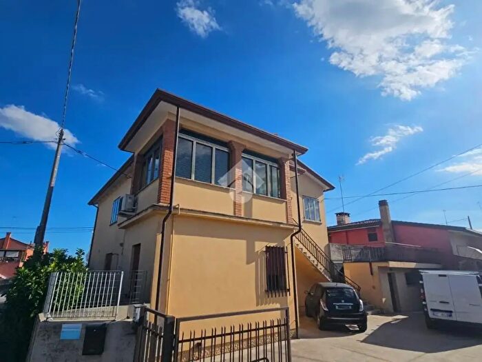 Appartamento quadrilocale in vendita in Via Piave, Spresiano
