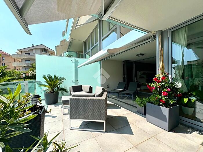 Appartamento bilocale in vendita in Via Ascoli Graziadio, Trieste