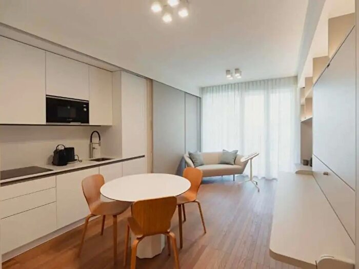 Appartamento monolocale in affitto in Via Stresa, Milano